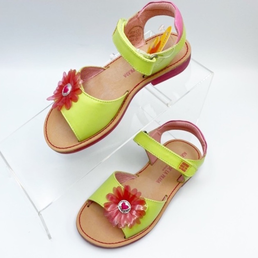 NWT. Agatha Ruiz De La Prada Girls Pistachio Sandals. Different Sizes.